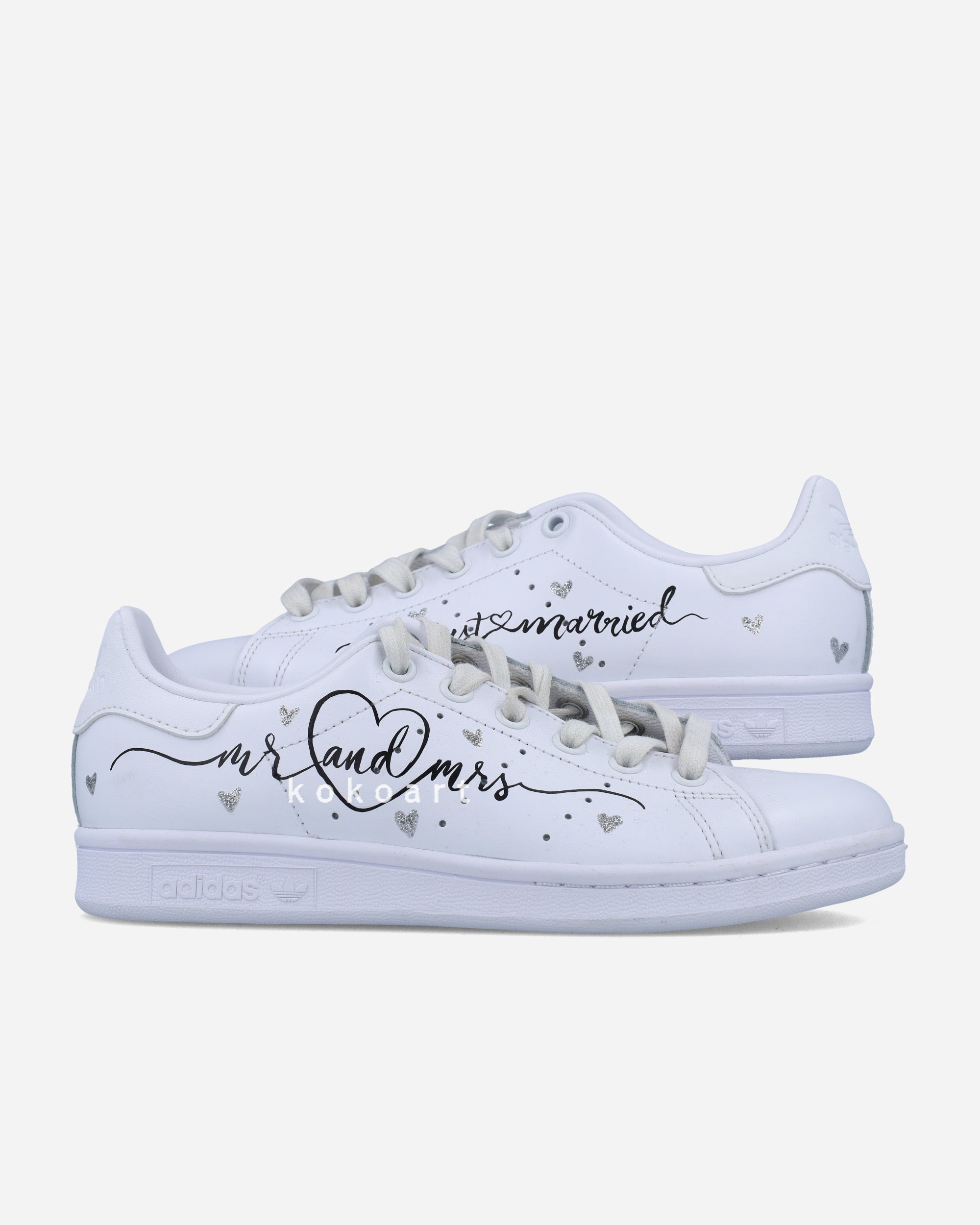 Advantage Hand Painted Mr & Mrs Wedding